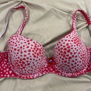 Victoria’s Secret Body by Victoria Lined Demi bra